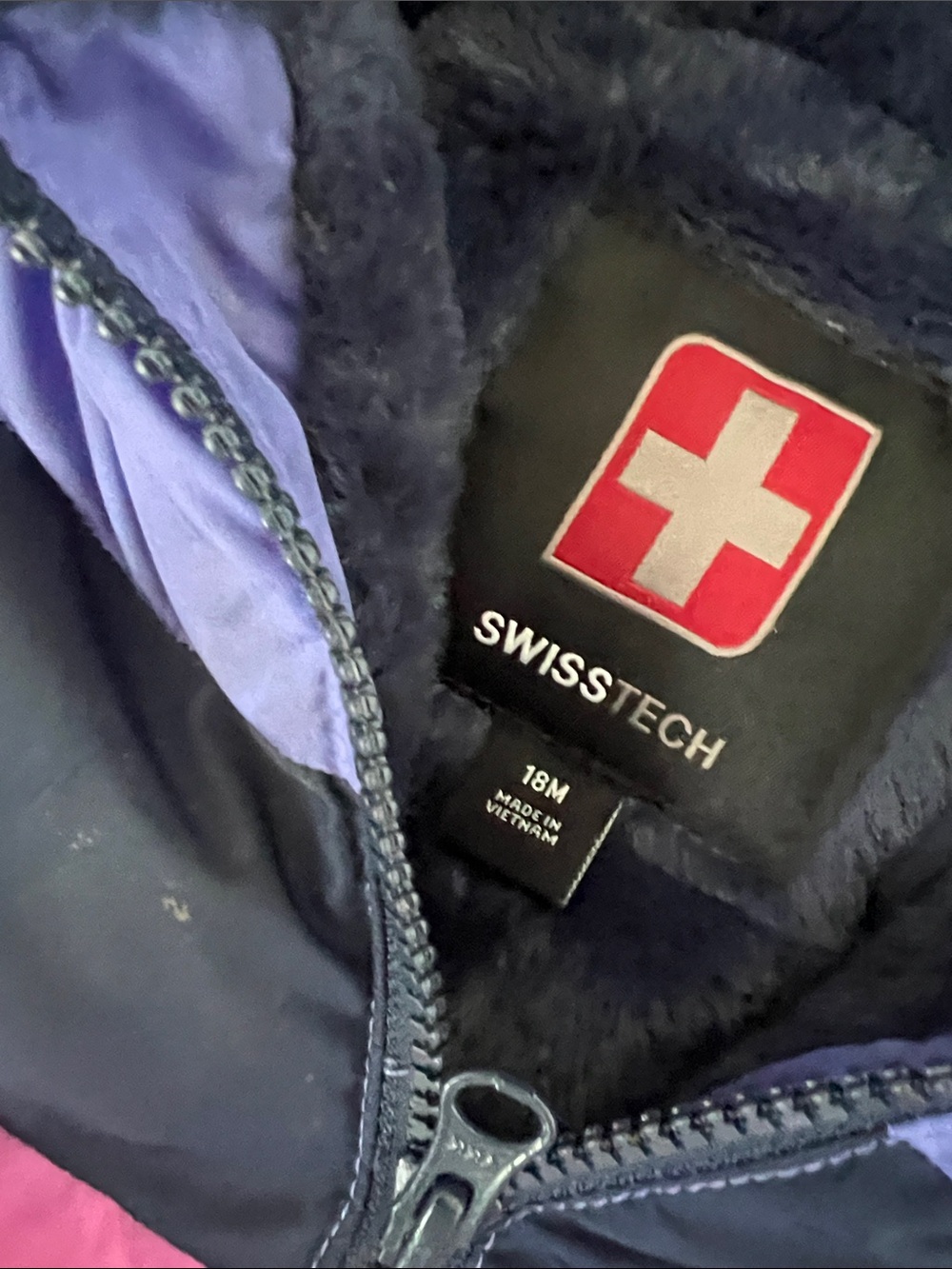 Swiss Tech Puffer Jacket - Picture 6 of 7